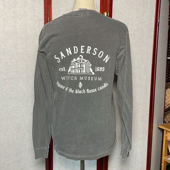 3/$20 Sanderson Sister Museum Long Sleeve Tee From the Movie Hocus Pocus (Small) - Picture 2 of 7